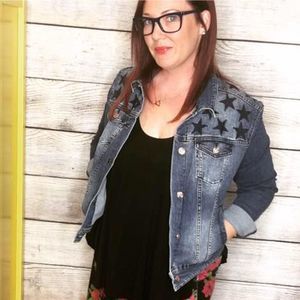 Meet your Posher, Niccole